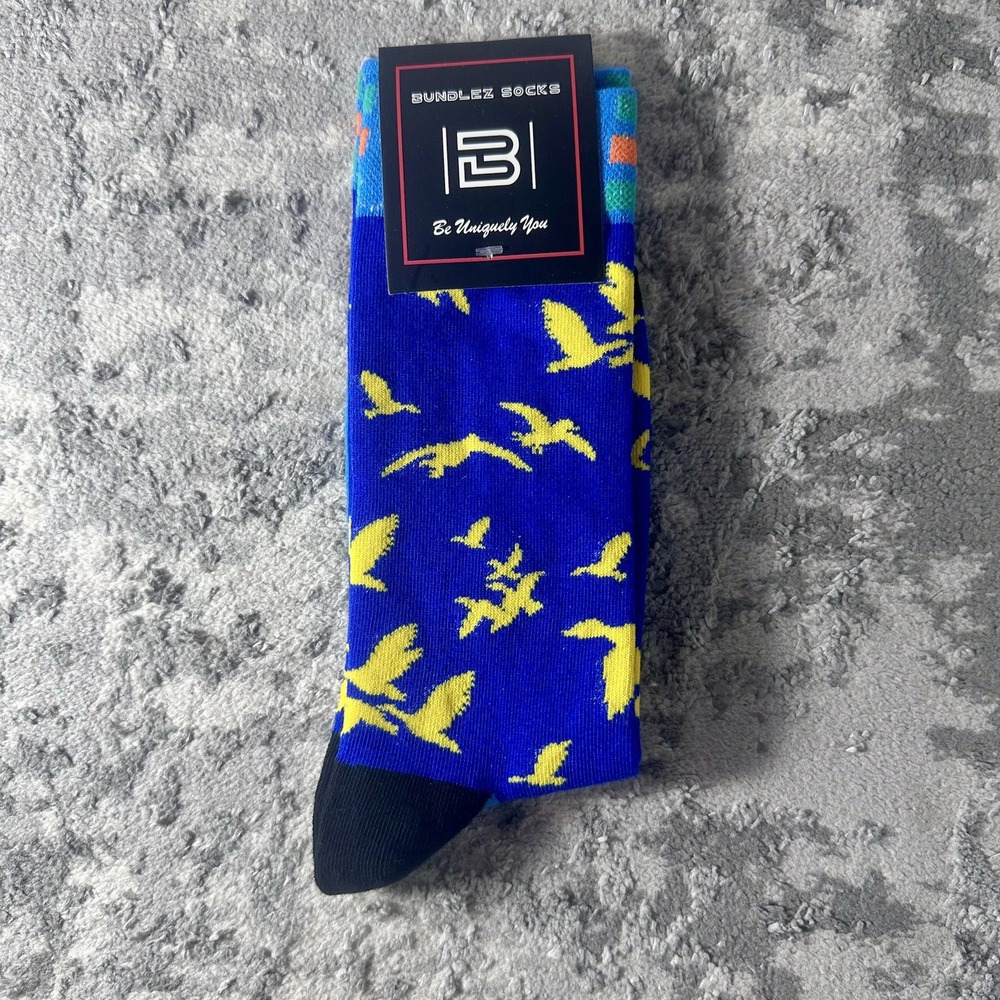 FLOCK OF BIRDS  UNISEX  Fun Novelty Sock NEW
